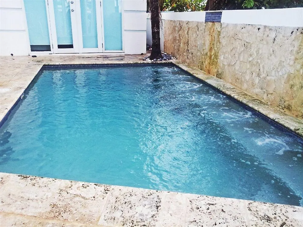 Mares Guesthouse Aguada 3*,  Porto Rico