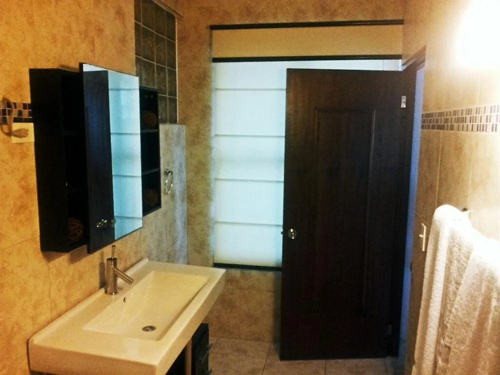 Mares Guesthouse Aguada Porto Rico